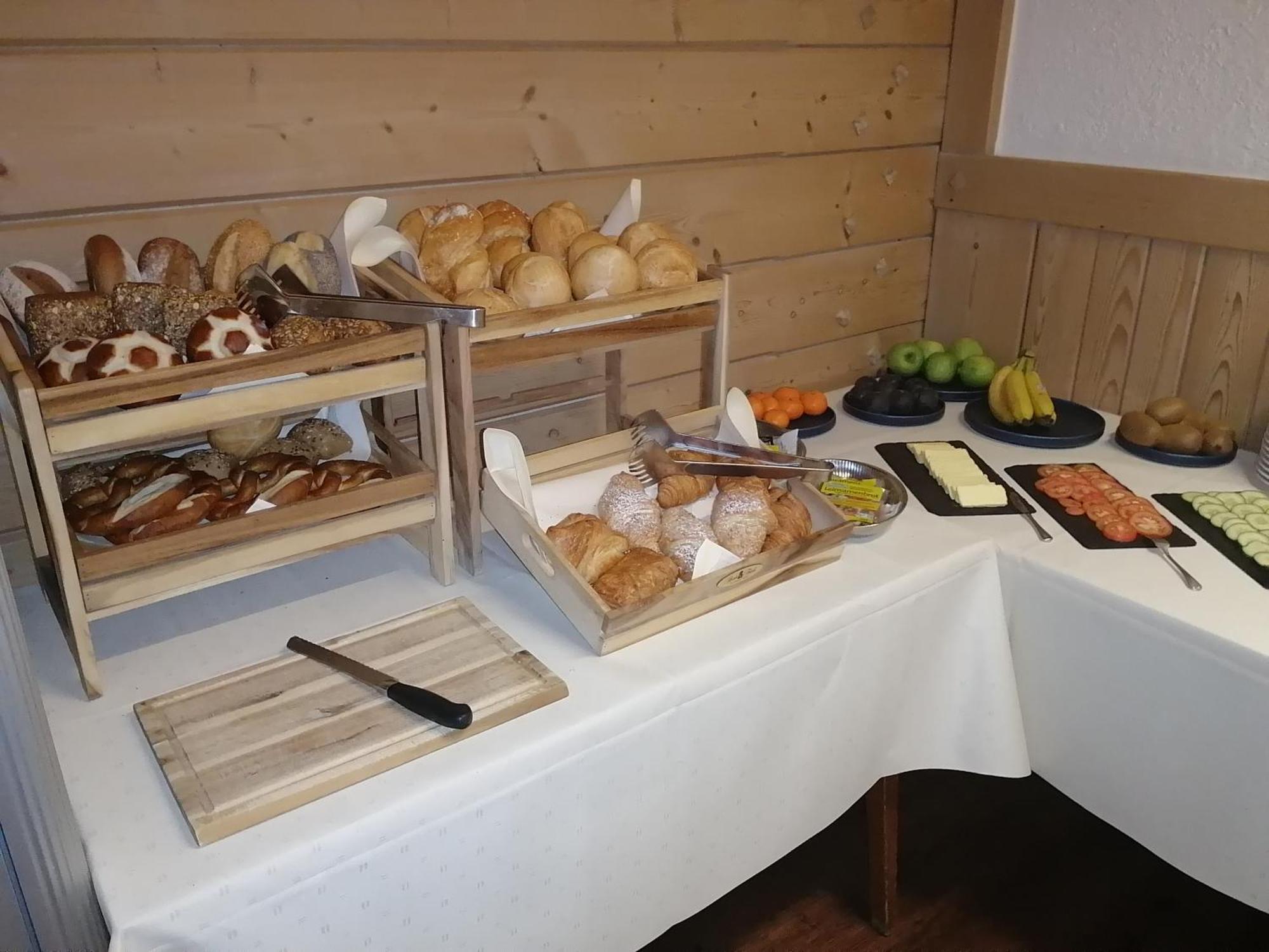 Landgut Jungfleisch Hotel Gries Exterior photo